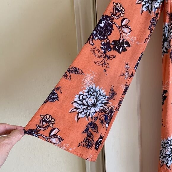 Free People Criss Cross Floral Tunic High/Low Hemline Blouse Size XS - Picture 4 of 11